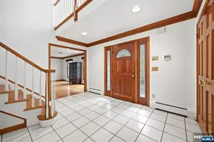7 Trotters Ln, Mahwah, NJ 07430 - Photo 5