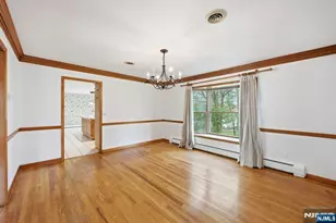 7 Trotters Ln, Mahwah, NJ 07430 - Photo 9