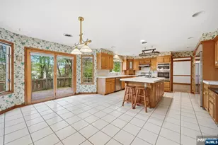 7 Trotters Ln, Mahwah, NJ 07430 - Photo 13