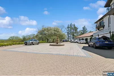 912 Cherokee Lane, Franklin Lakes, NJ 07417 - Photo 7