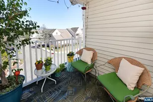20 Parkside Ct, Wayne, NJ 07470 - Photo 5