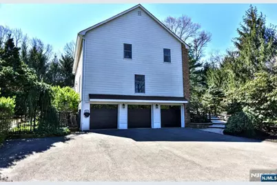10 Knollwood Road, Upper Saddle River, NJ 07458 - Photo 33