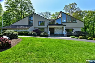 10 Mallard Run, Upper Saddle River, NJ 07458 - Photo 1