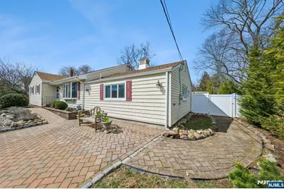 576 Thurnau Drive, River Vale Township, NJ 07675 - Photo 3