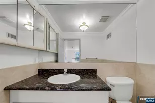 29 Prospect St, Palisades Park, NJ 07650 - Photo 19