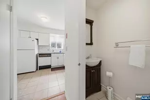 28 Village Dr 303, Hamburg, NJ 07419 - Photo 15