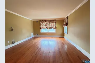 38 Walthery Avenue, Ridgewood, NJ 07450 - Photo 21