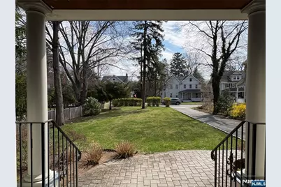 38 Walthery Avenue, Ridgewood, NJ 07450 - Photo 3
