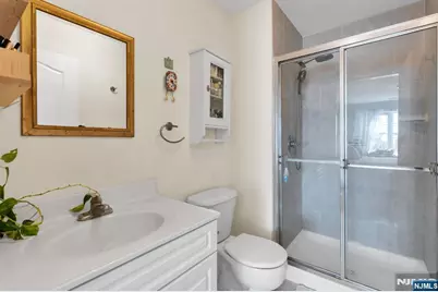 241 Union Street 302 #302, Hackensack, NJ 07601 - Photo 15
