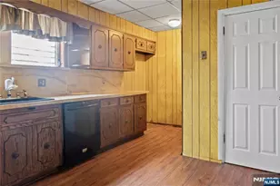 315-317 Meeker Ave, Newark, NJ 07112 - Photo 9