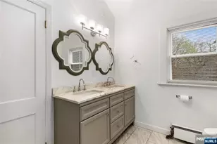 38 Hinsdale Pl, Newark, NJ 07104 - Photo 15