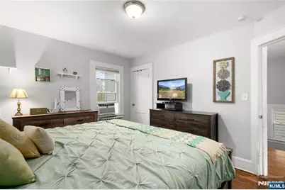 38 Hinsdale Place, Newark, NJ 07104 - Photo 17