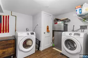 38 Hinsdale Pl, Newark, NJ 07104 - Photo 13