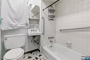 36 Edison St, Bloomfield, NJ 07003 - Photo 17