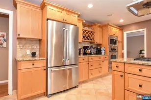 7 Jefferson Pl, Wayne, NJ 07470 - Photo 15