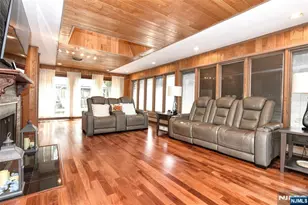 7 Jefferson Pl, Wayne, NJ 07470 - Photo 19