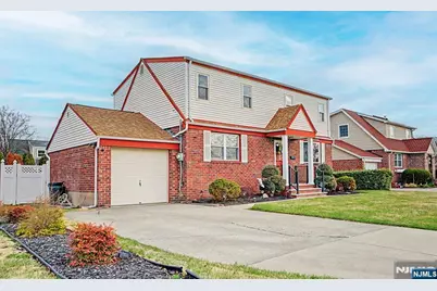 27 Westwood Drive, Fair Lawn, NJ 07410 - Photo 3