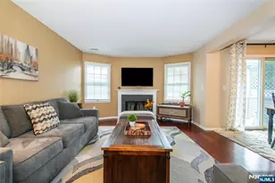 117 Quartz Ln, Paterson, NJ 07501 - Photo 7