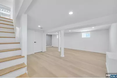 309 Ottawa Avenue, Hasbrouck Heights, NJ 07604 - Photo 33