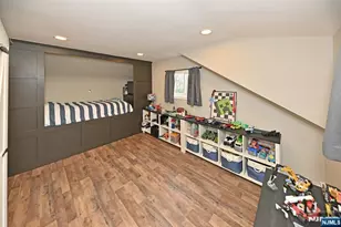331 Lacey Dr, New Milford, NJ 07646 - Photo 11