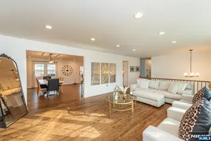 8 Cypress Ct, Fairfield, NJ 07004 - Photo 13