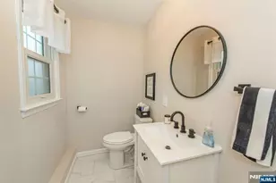 8 Cypress Ct, Fairfield, NJ 07004 - Photo 25