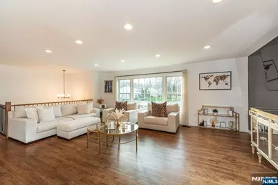 8 Cypress Court, Fairfield, NJ 07004 - Photo 11