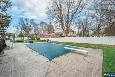 8 Cypress Court, Fairfield, NJ 07004 - Photo 29