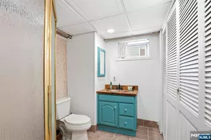 501 Chase Ave, Lyndhurst Township, NJ 07071 - Photo 19