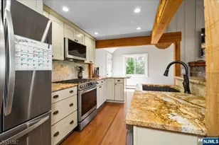 426 E Lakeshore Dr, Vernon, NJ 07422 - Photo 15