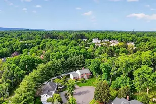 18 Stonewall Ct, Mahwah, NJ 07430 - Photo 49