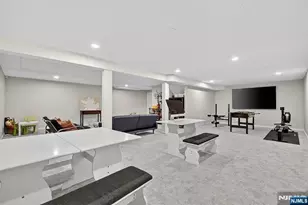 18 Stonewall Ct, Mahwah, NJ 07430 - Photo 45