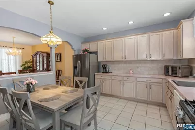 71 Parker Avenue, Hawthorne, NJ 07506 - Photo 9