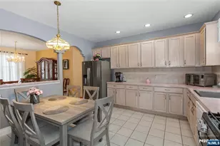 71 Parker Ave, Hawthorne, NJ 07506 - Photo 9