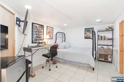 135 Dixon Avenue, Paterson, NJ 07501 - Photo 9