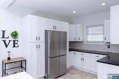 126 Ridge Avenue, Bloomfield, NJ 07003 - Photo 15
