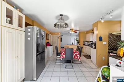 229 Brighton Avenue, Belleville, NJ 07109 - Photo 7