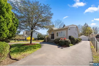 19 Central Avenue, Demarest, NJ 07627 - Photo 5