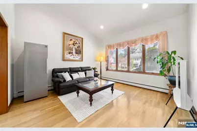19 Central Avenue, Demarest, NJ 07627 - Photo 7