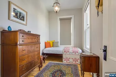 267 Ogden Avenue, Jersey City, NJ 07307 - Photo 9
