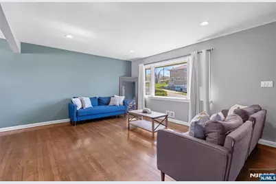 404 Simons Avenue, Hackensack, NJ 07601 - Photo 13