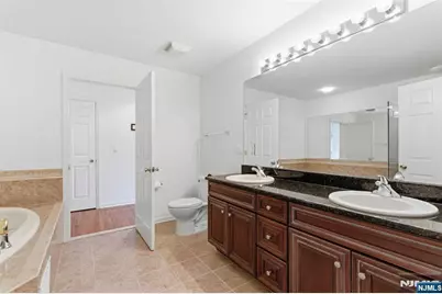 19 Rockhall Court, Hamburg, NJ 07419 - Photo 19