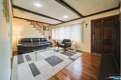 907 Spring Valley Road, Maywood, NJ 07607 - Photo 9