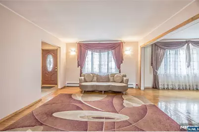 255 Jefferson Avenue, River Edge, NJ 07661 - Photo 7