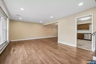61 N Hillside Ave, Roxbury Township, NJ 07876 - Photo 9