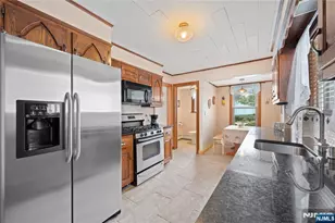 169 Oakridge Ave, Nutley, NJ 07110 - Photo 17