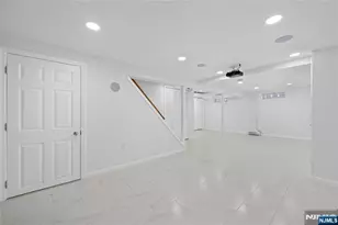 22 Cottage Ln, Clifton, NJ 07012 - Photo 21