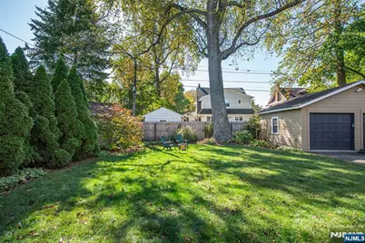 229 Watchung Avenue, Montclair, NJ 07043 - Photo 37