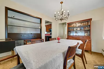 664 Woodside Avenue, River Vale Township, NJ 07675 - Photo 15
