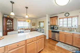 802 Thoreau Ct, Mahwah, NJ 07430 - Photo 11